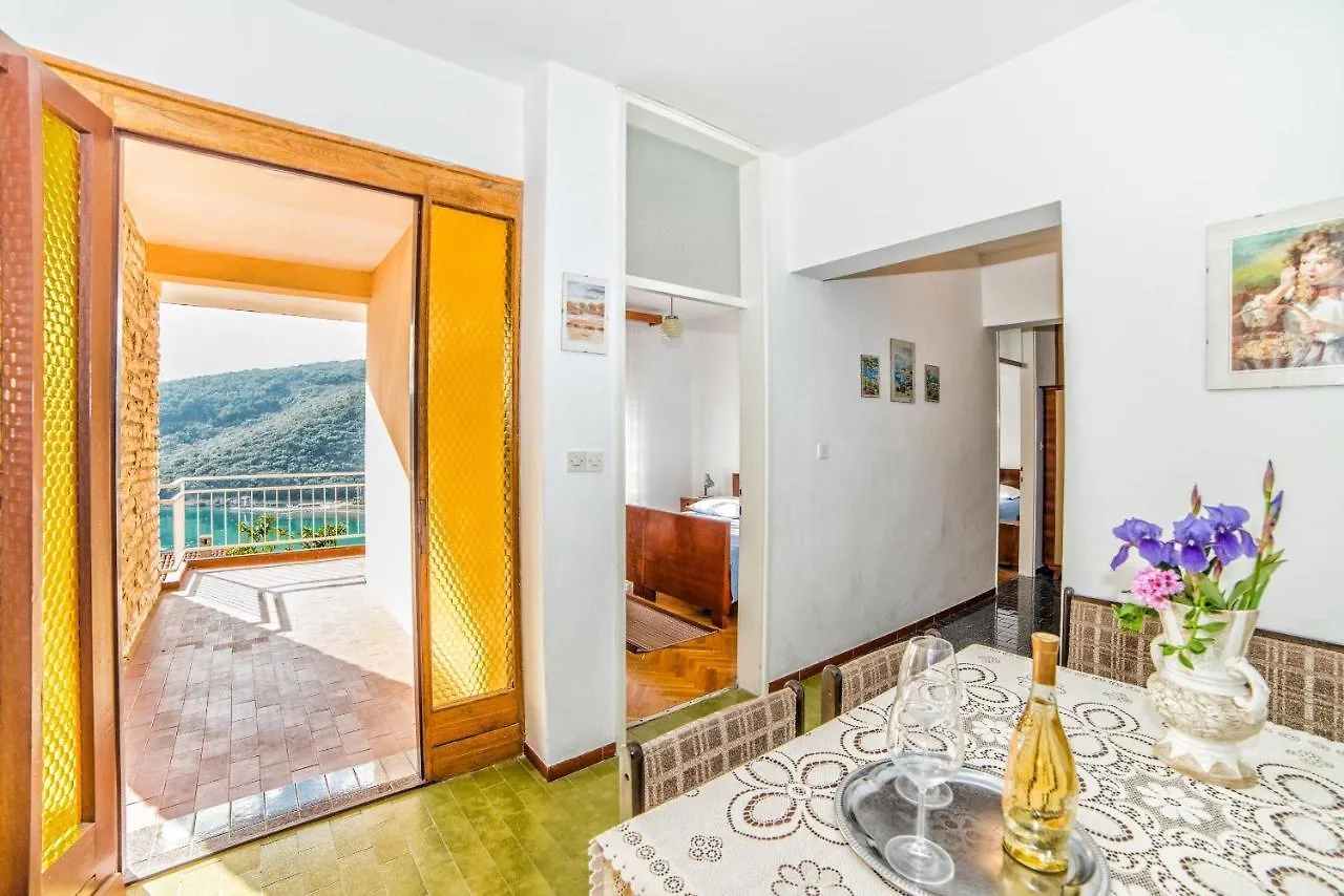 Apartments Poljak Rabac 3*,