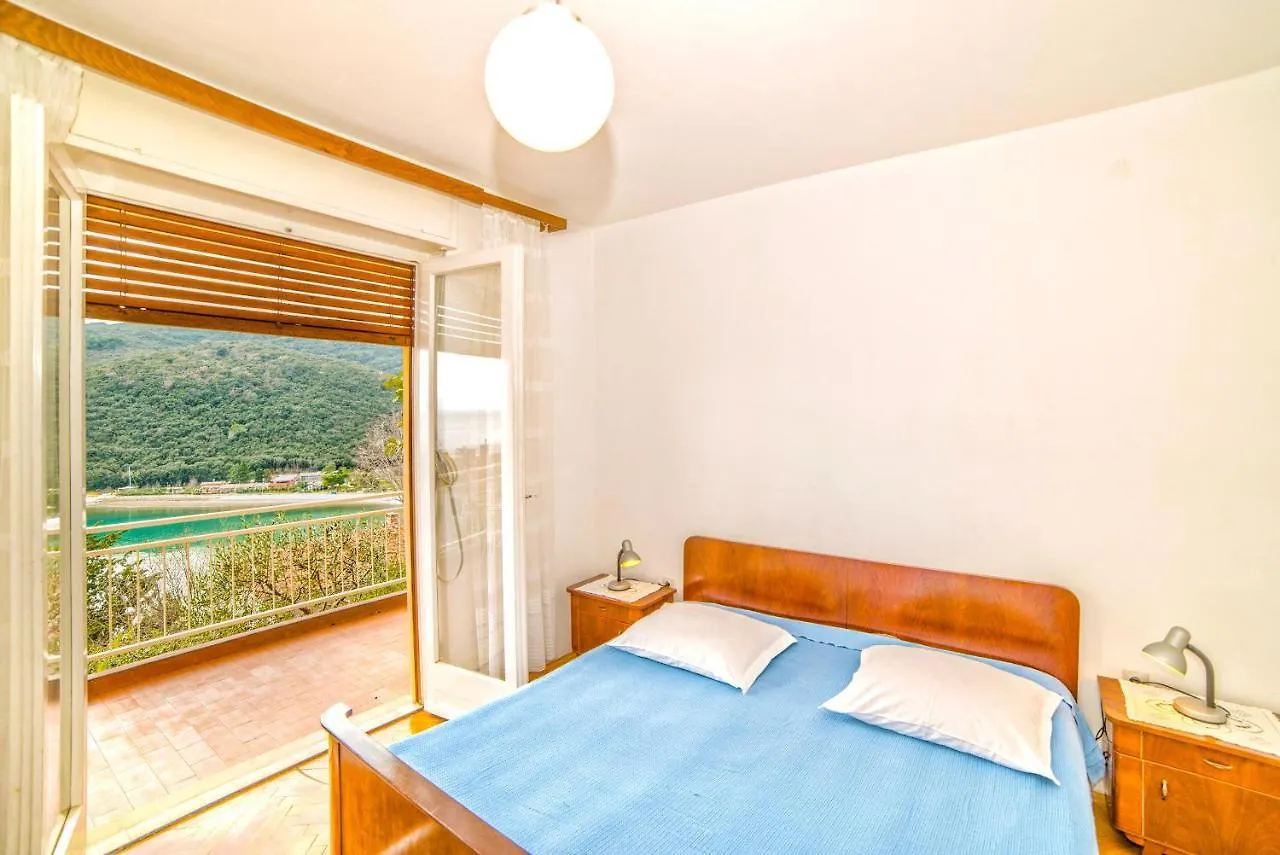 Guest house Apartments Poljak Rabac