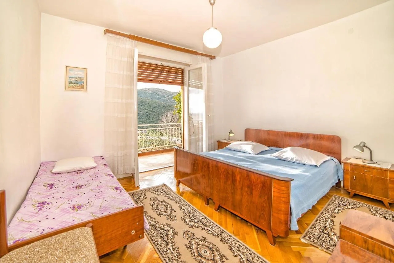 Apartments Poljak Rabac Guest house