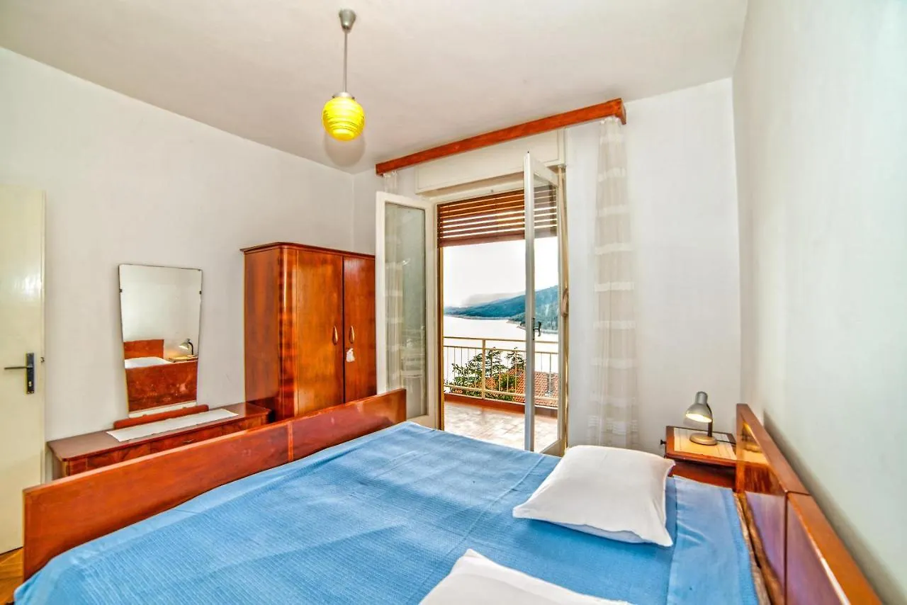 Apartments Poljak Rabac Guest house